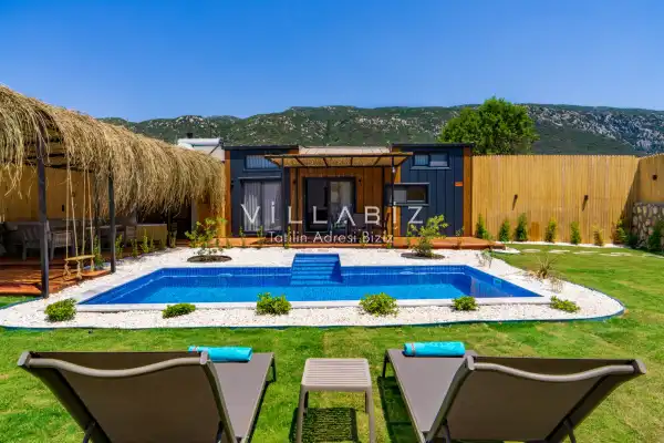 Villa Perla House